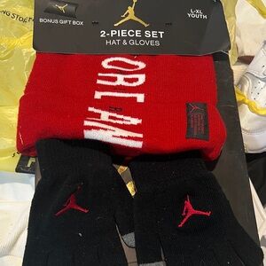 Jordan Red and Black Youth Hat and Gloves Set